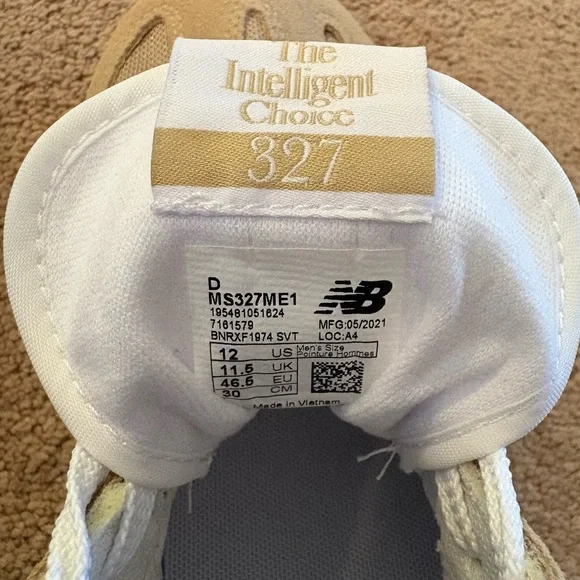 New Balance 327 Sneakers - Picture 11 of 11